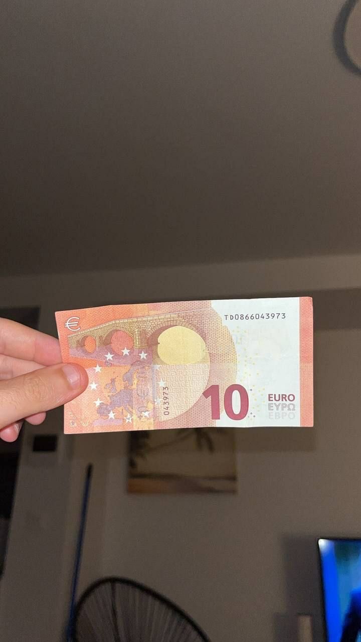 Quallity AAA 10€ note